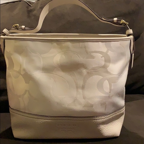 💯 Authentic Coach Handbag - Picture 2 of 9